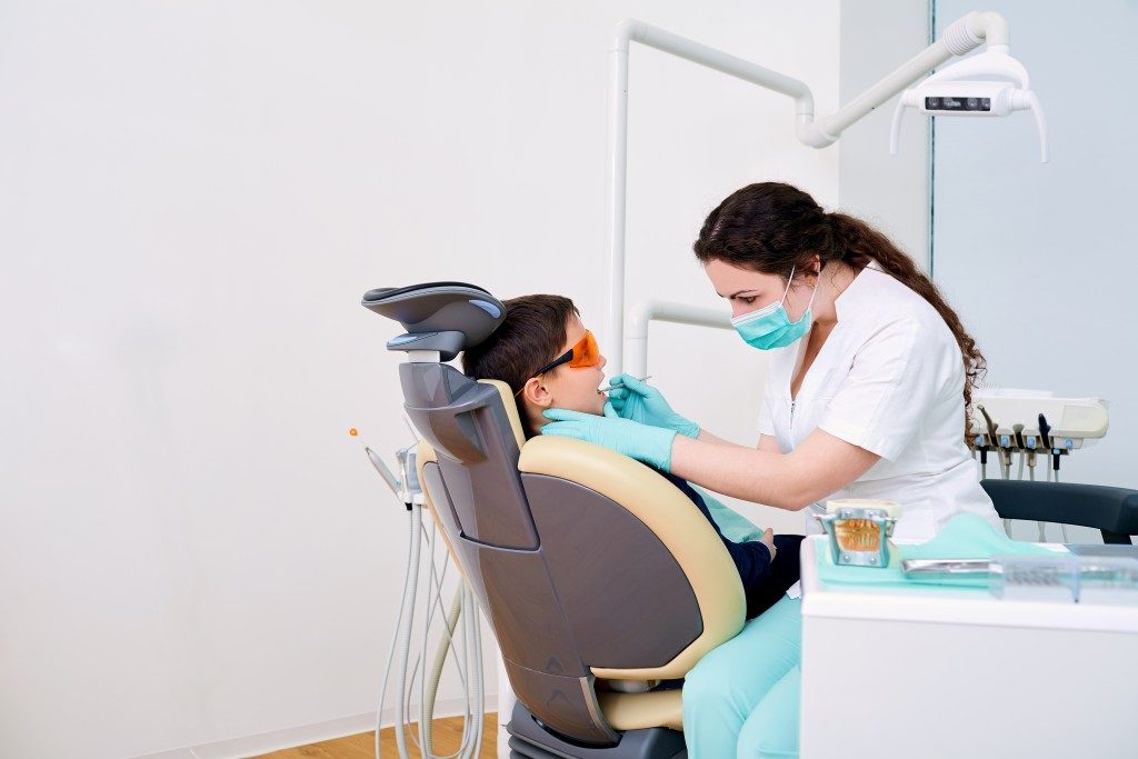 child check up with dentist